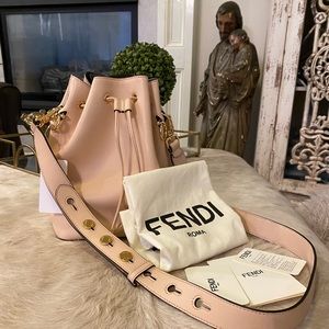 AUTHENTIC FENDI Calfskin leather Mon Tresor Bucket Bag. New. Never used.